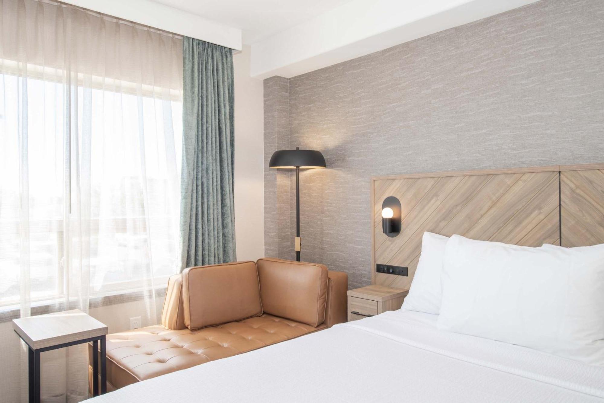 Sandman Hotel & Suites Regina Dış mekan fotoğraf
